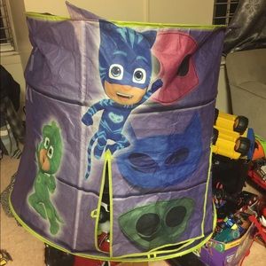 Pj mask play hut